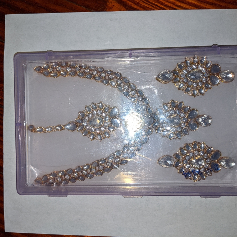 Indian Jewelry. Necklace set (Necklace, Ear Rings,
